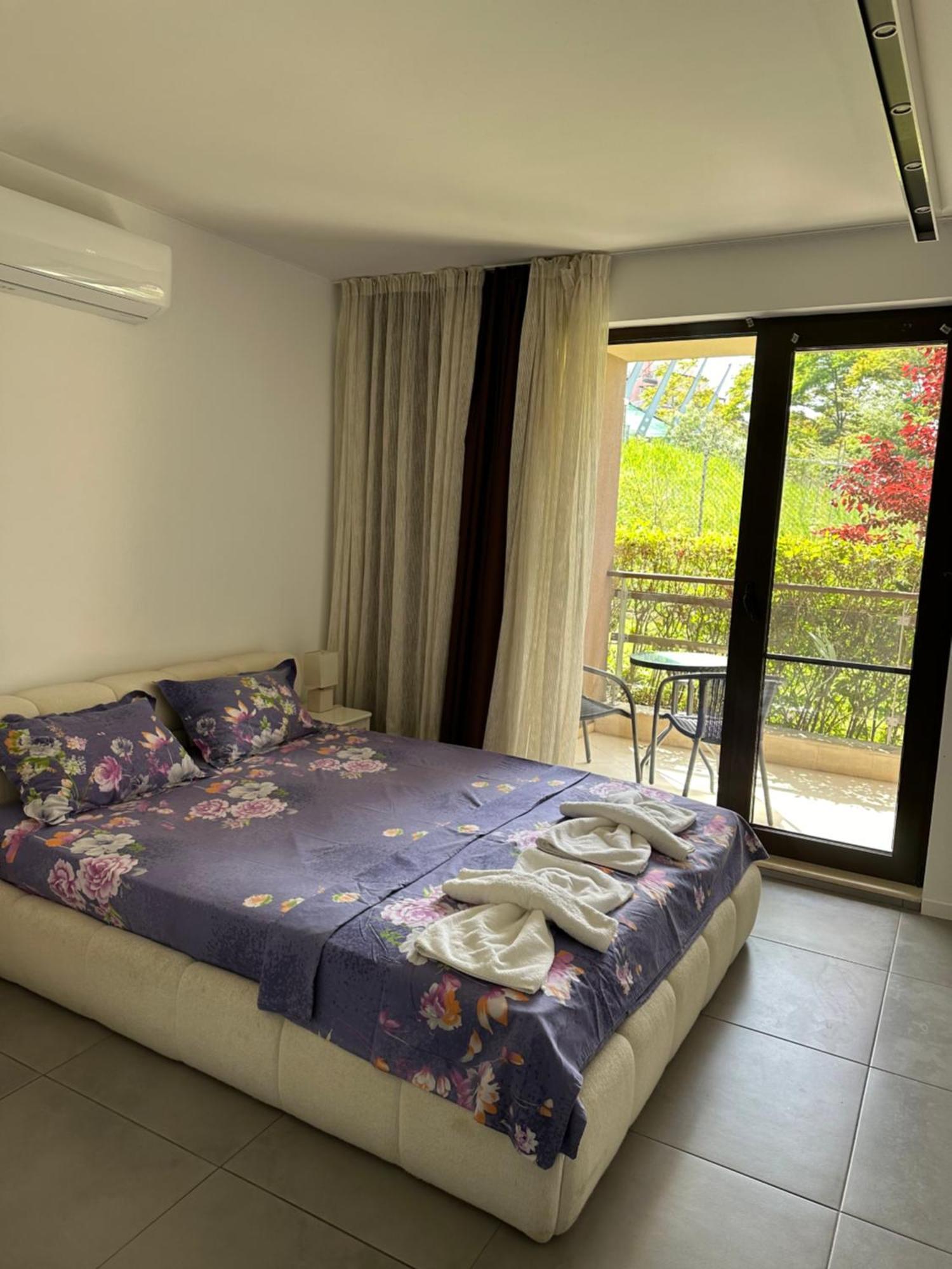 Gitea Sand Lilies Apartments โซโซโปล ภายนอก รูปภาพ